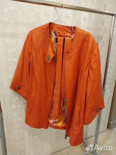 Куртка женская новая 58 размер