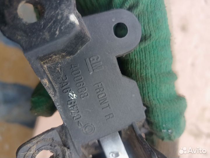 Ручка внутренняя задняя правая Opel Zafira (A) 200