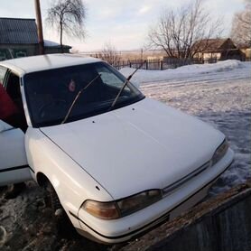 Toyota Carina 1.5 AT, 1989, 300 000 км