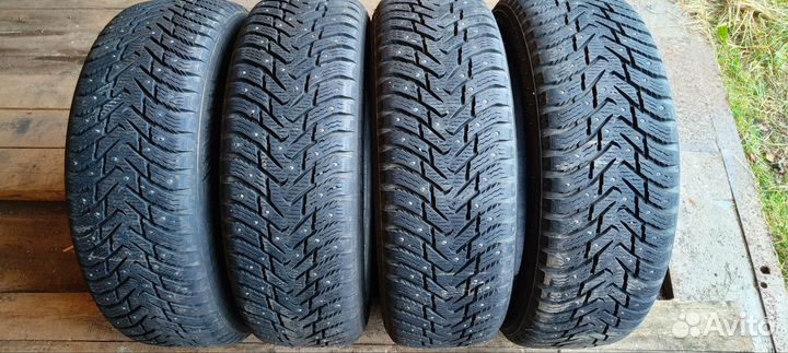 Nokian Tyres Hakkapeliitta 8 SUV 225/65 R17