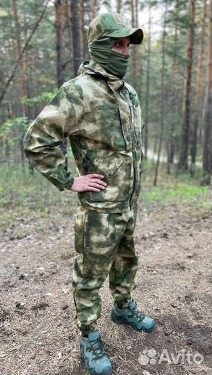 Камуфляжный костюм