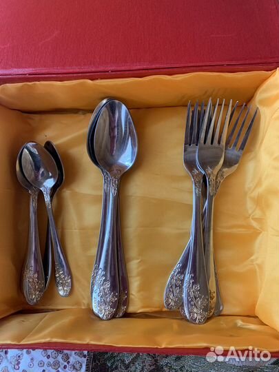 Набор столовых приборов