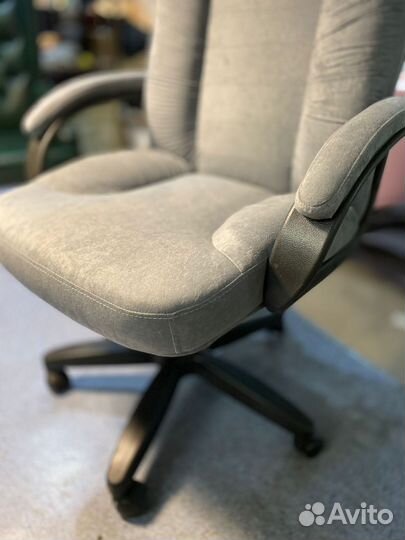 Кресло офисное