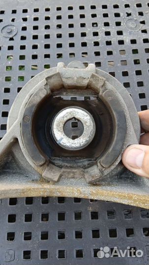 Левая подушка двигатели на Фиат Добло