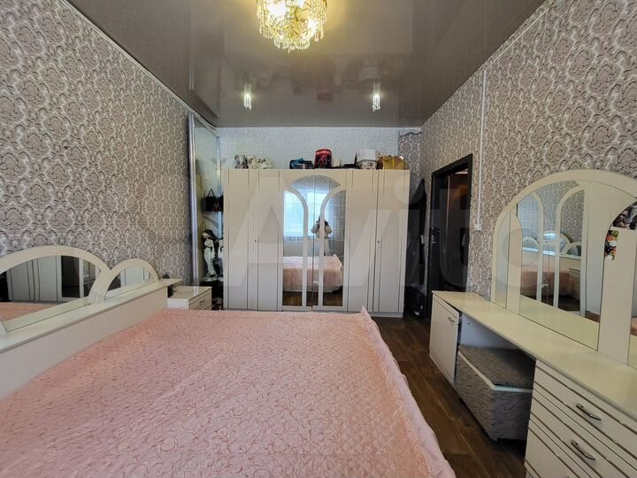 Дом 186 м² на участке 10 сот.