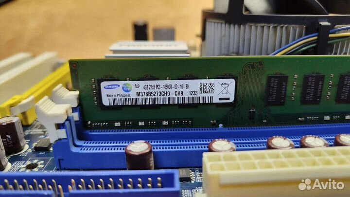 Продам комплект на 775 Socket и DDR3 4GB