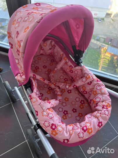 Коляска кукольная