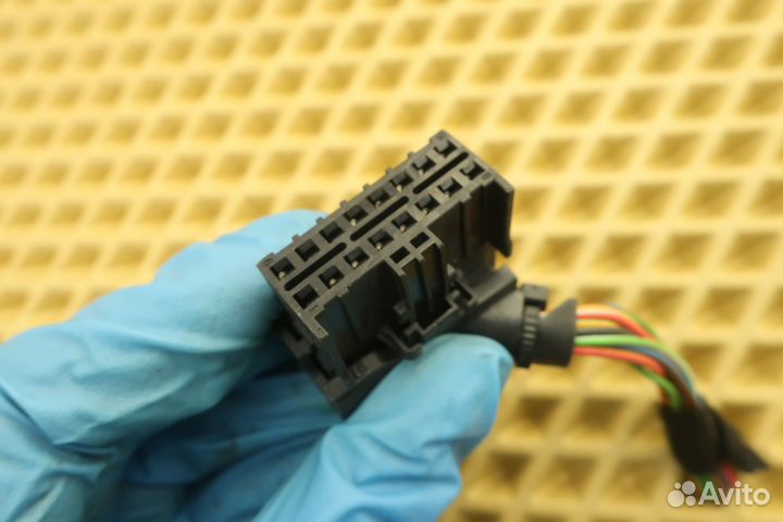 Разъем VAG 443972805