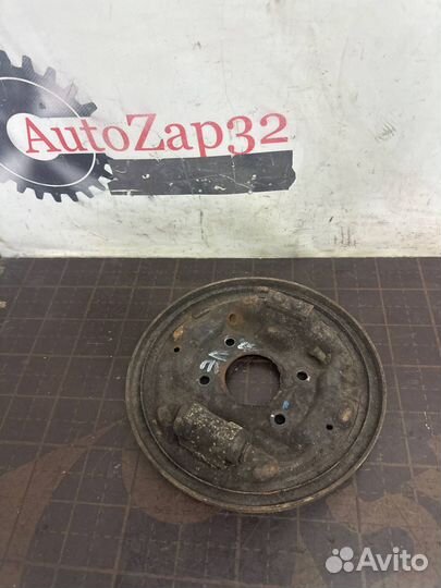 Пыльник тормозного барабана Hyundai Elantra XD