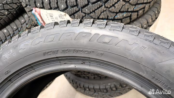 Pirelli Scorpion Ice Zero 2 235/55 R18 104H