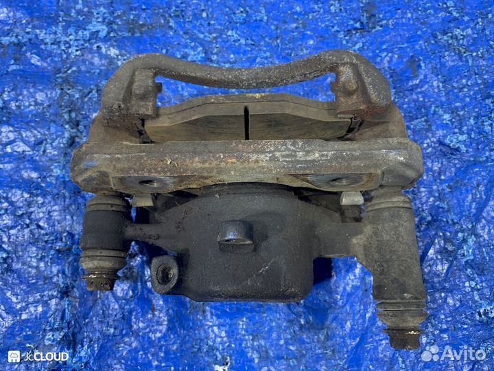 Суппорт на toyota town ACE CR21