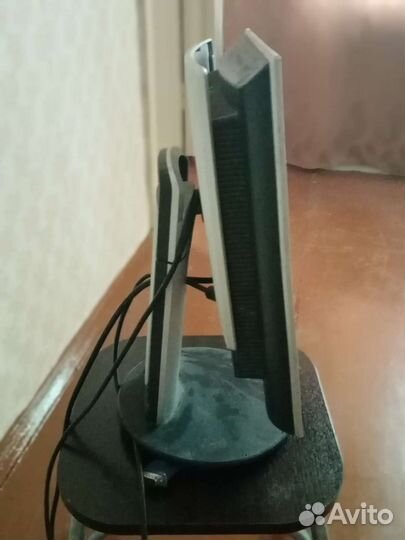 Монитор ЖК Lg