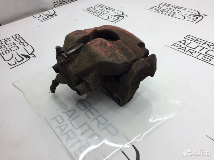 Суппорт передний левый Volkswagen Touareg 7L GP