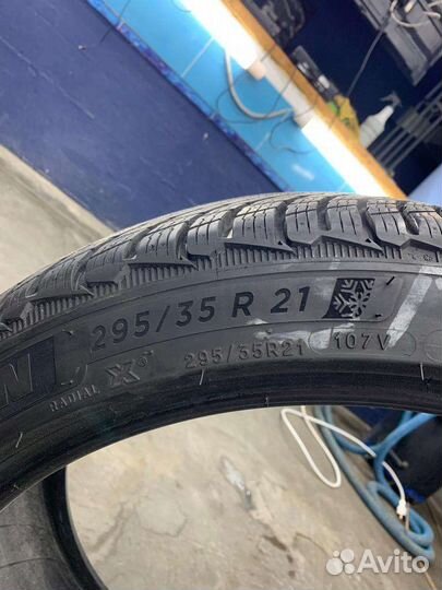 Michelin Pilot Alpin 5 SUV 295/35 R21