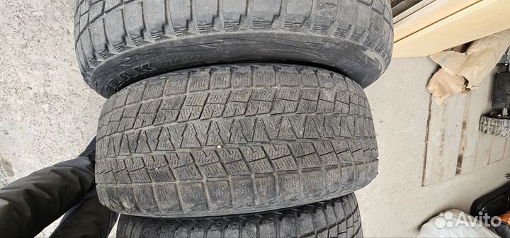 Bridgestone Blizzak DM-V1 235/55 R19 101R