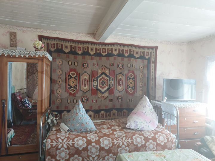 Дом 30 м² на участке 33 сот.