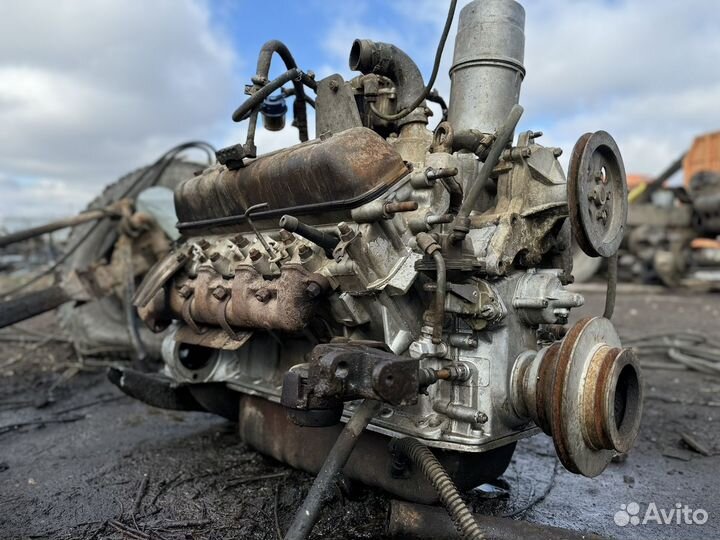 Двигатель паз 32053