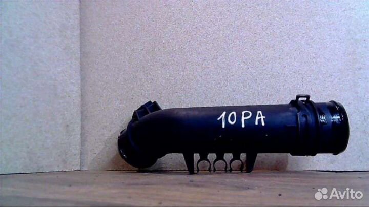 Патрубок интеркулера Volkswagen Touran - 1 поколен