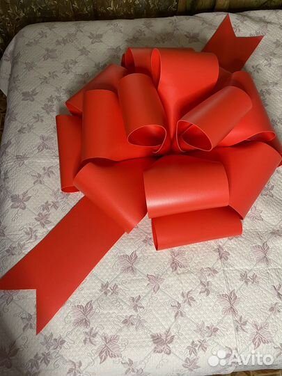 Подарочный бант на машину