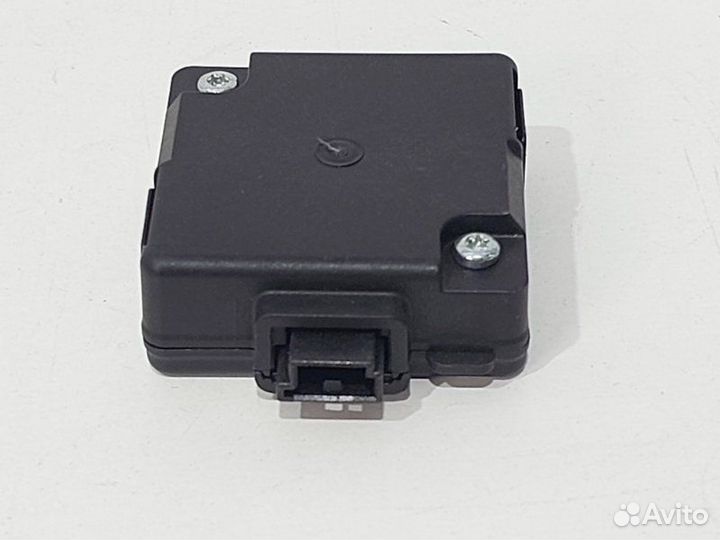 Приемопередатчик Land Rover Discovery 5 L462