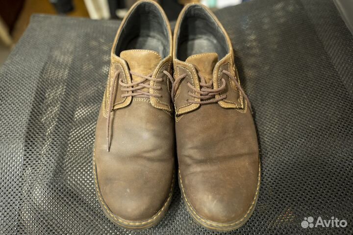 Ботинки из нубука 43-го размера