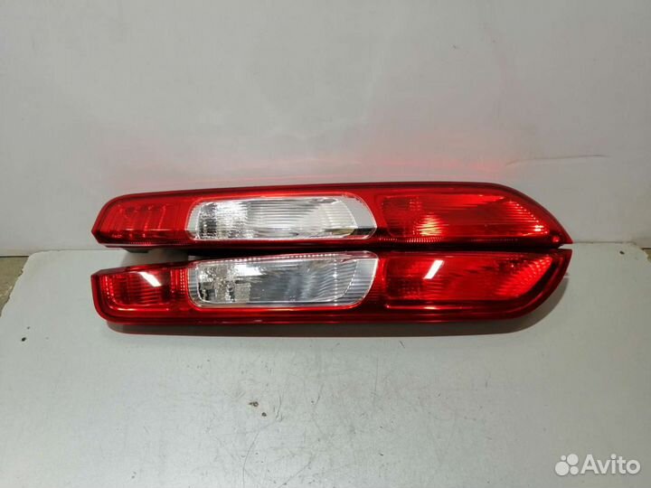 Фонарь задний Форд Фокус 2 (05-08г) хэтчбек