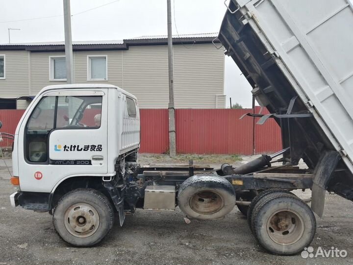 Nissan Atlas бортовой, 1989