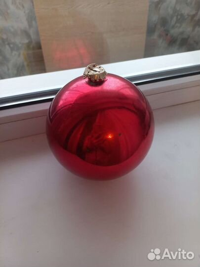 Большой шар на елку