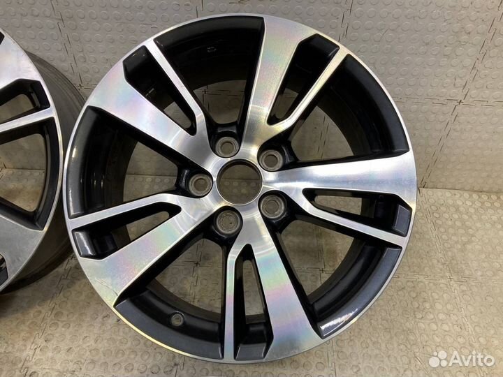 Комплект литых дисков R17 Toyota Rav4 XA40