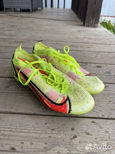 Бусы футбольные