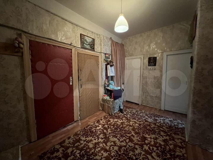 Комната 17 м² в 3-к., 3/3 эт.