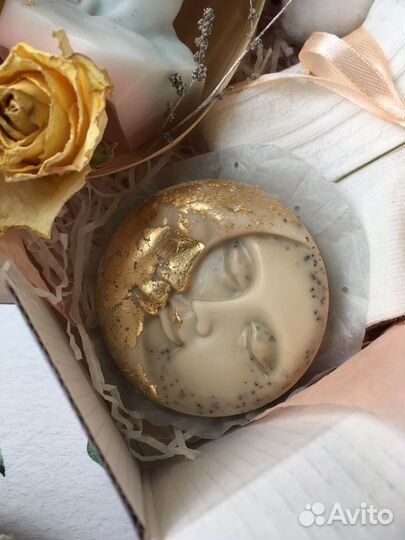 Подарочный набор для девушки со свечой