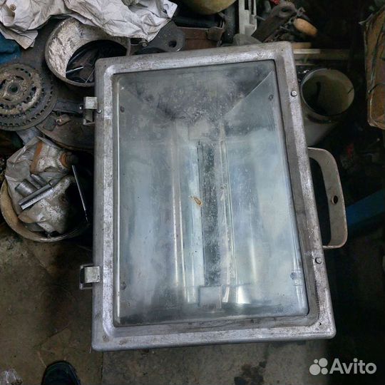 Фонарь уличный