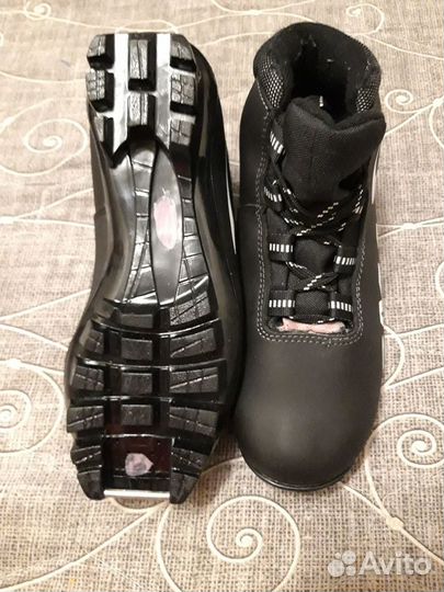 Лыжные ботинки smart 35 размер