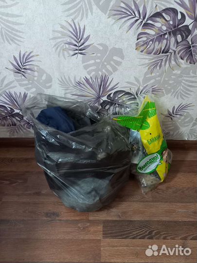 Детские вещи в дар для мальчика