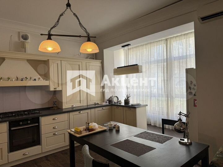 3-к. квартира, 134 м², 4/5 эт.