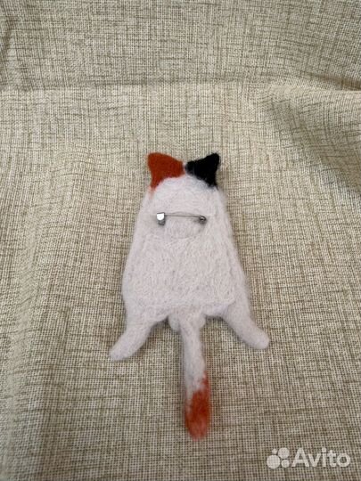 Брошь из валяной шерсти - Кот