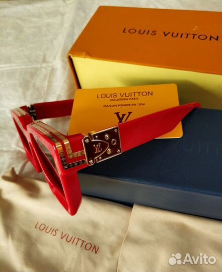 Женские солнцезащитные очки