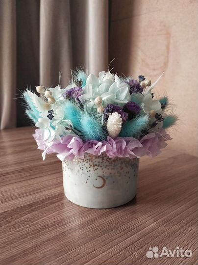 Композиция из сухоцветов