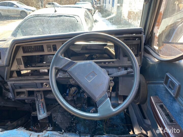 Руль Nissan Homy 4