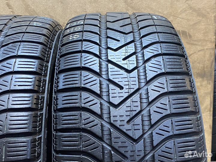 Pirelli Winter 210 SnowControl Serie III 195/45 R16