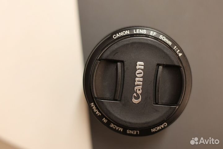 Объектив Canon EF 50 mm f/1.4 USM