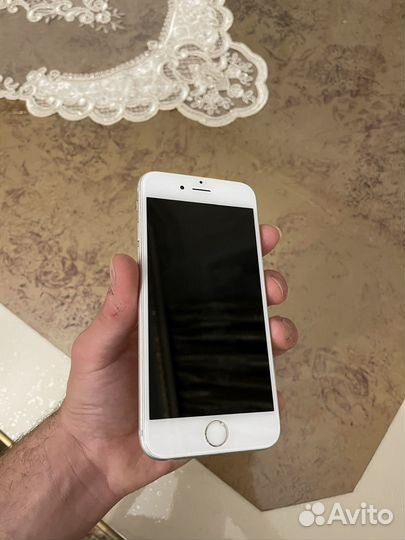 iPhone 6S, 64 ГБ