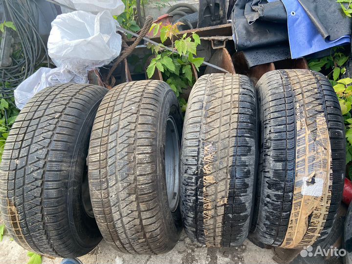 Kumho WinterCraft WS71 265/70 R16