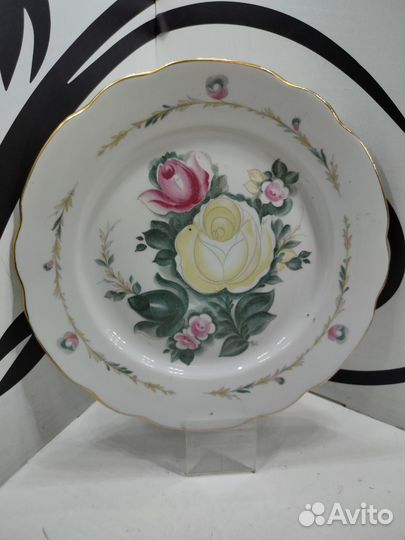 Тарелка из сервиза 