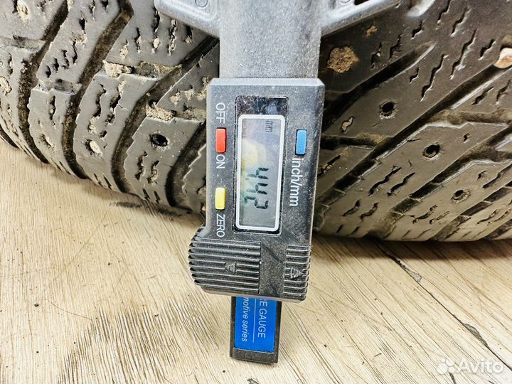 Nokian Tyres Hakkapeliitta 8 185/65 R15 92T