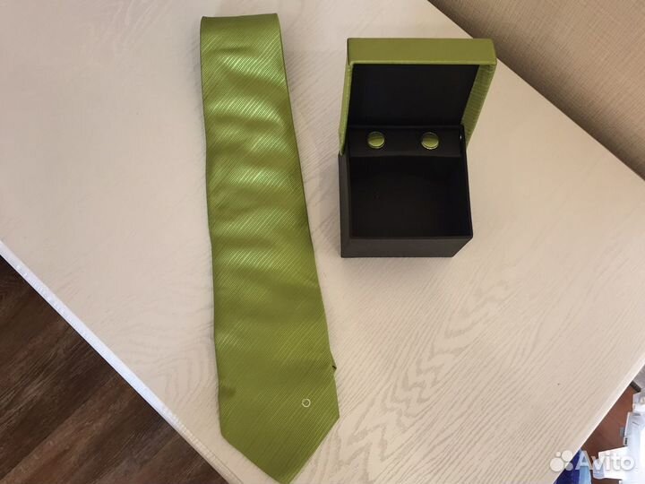 Галстук мужской с запонками