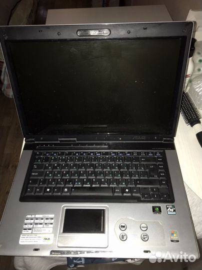 Ноутбук asus
