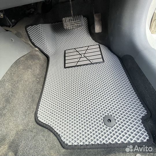 Коврики на mitsubishi Lancer Cedia комплект