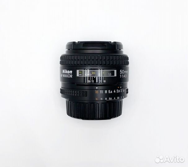 Объектив Nikon